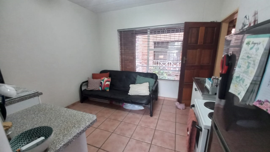 1 Bedroom Property for Sale in Kannoniers Park North West